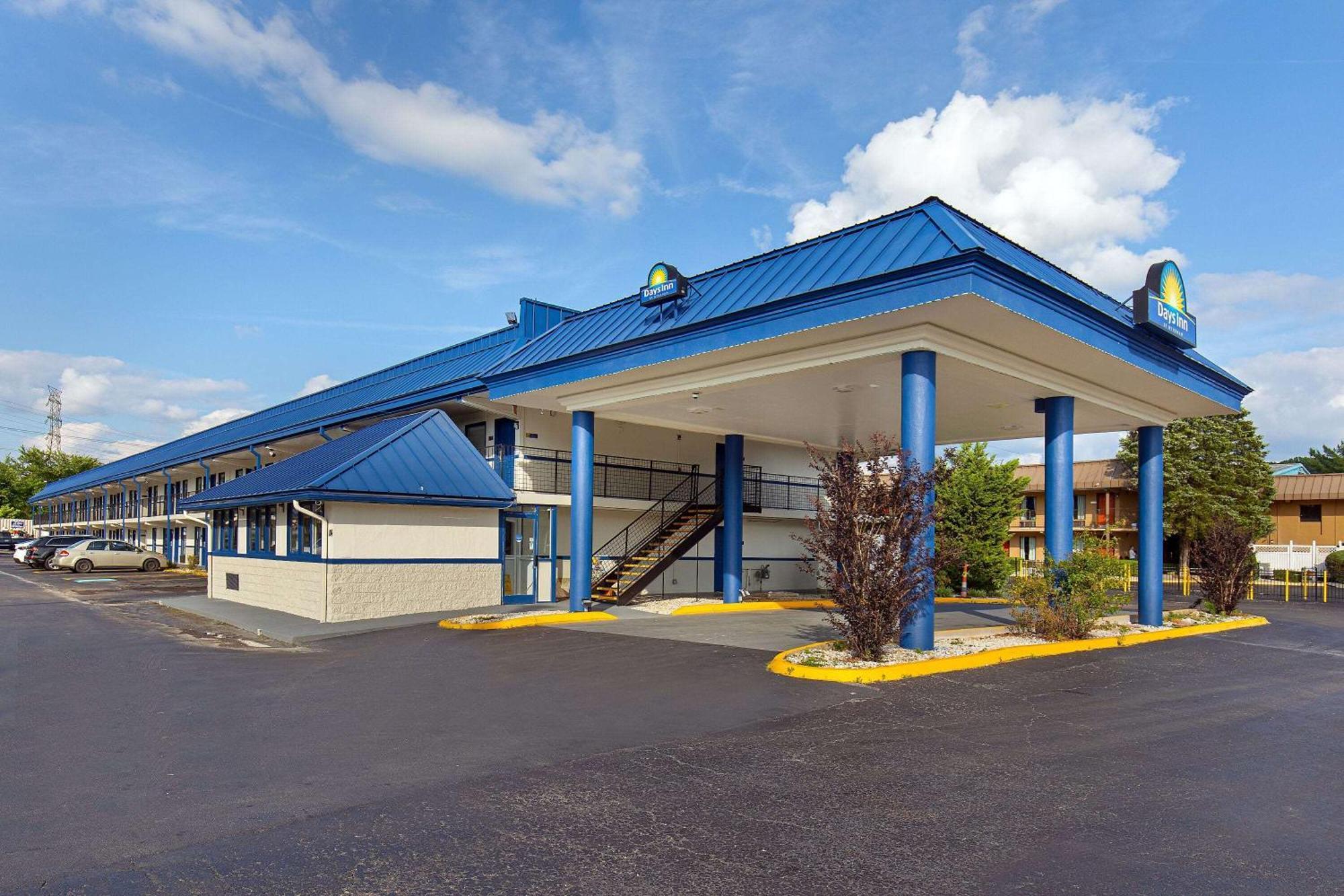 Days Inn By Wyndham Knoxville North Powell Exterior photo
